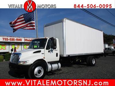 2014 International DuraStar 4300 24 FOOT BOX TRUCK,, 103K MILES
