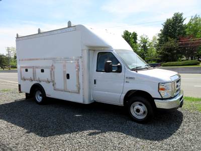 2019 Ford Econoline E350, 13&apos; ENCLOSED UTILITY TRUCK