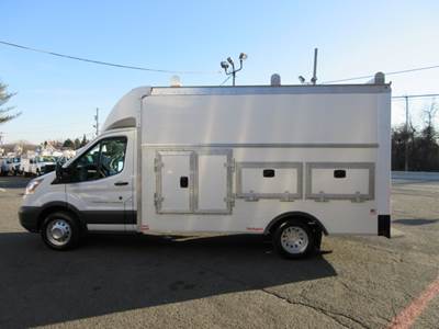 2017 Ford T-350 TRANSIT ENCLOSED UTILITY TRUCK