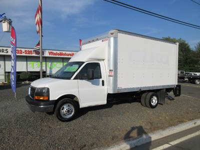 2015 GMC Savana G3500 BOX TRUCK, SIDE DOOR