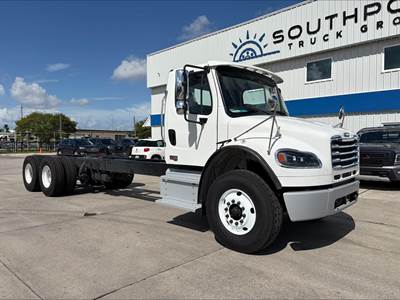 Freightliner M2 106 Cab & Chassis Truck - Cummins, 350HP