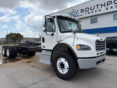 Freightliner M2 106 Cab & Chassis Truck - Cummins, 350HP