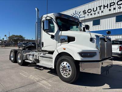 Western Star 49X Day Cab Truck - Detroit 470HP