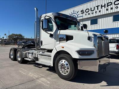 Western Star 49X Day Cab Truck - Detroit 470HP