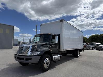 International MV Box Truck - 240HP