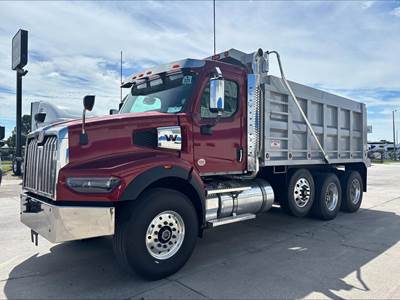 Western Star 49X Dump Truck - Detroit 470HP