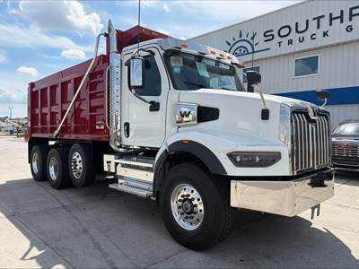 Western Star 49X Dump Truck - Detroit 470HP