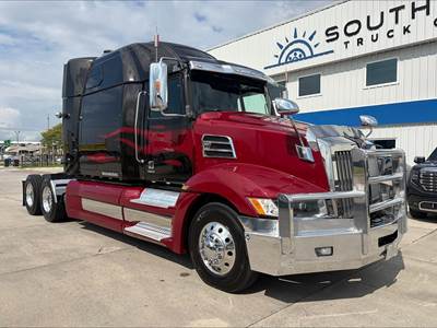 Western Star 5700 Sleeper Semi Truck - Detroit 505HP