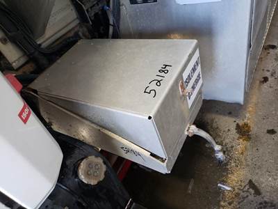 Freightliner Battery Box for a 2001 Freightliner FL-80
