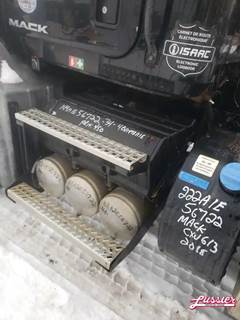 Mack Battery Box for a 2018 Mack CXU613 PINACLE