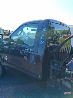 Ford F-550 Cab Assembly for a 2012 Ford F550 4X4