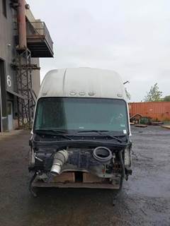 Kenworth T680 Cab Assembly for a 2015 Kenworth T-680