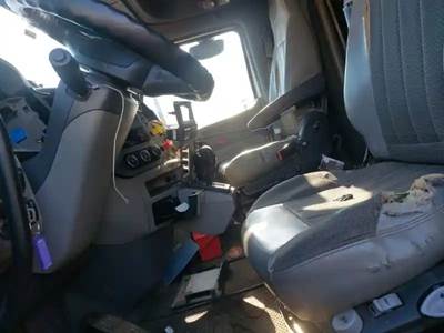 Peterbilt 579 Cab Assembly
