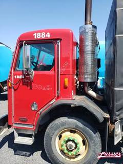Peterbilt Cab Assembly for a 2013 Peterbilt 320 C/O