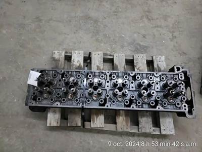 Detroit DD13 Cylinder Head