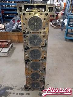 Detroit DD13 Cylinder Head