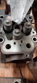 Mercedes-Benz OM-460LA CID781 Cylinder Head