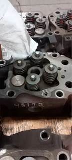 Mercedes-Benz Cylinder Head