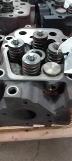 Mercedes-Benz Cylinder Head