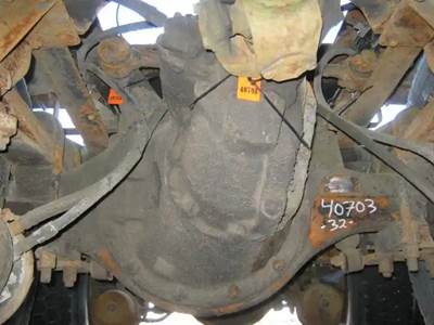 Eaton Front Differential for a 1994 Freightliner FLD-120