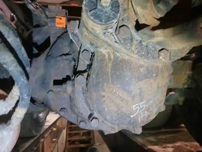 Eaton-Spicer DSP41 Front Differential for a 2016 Peterbilt 579