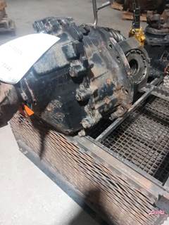 Eaton-Spicer DSP41 Front Differential for a 2013 Peterbilt 587