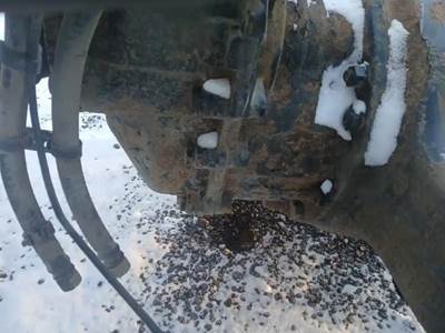 Eaton-Spicer DST41 Front Differential for a 2011 Volvo VNL