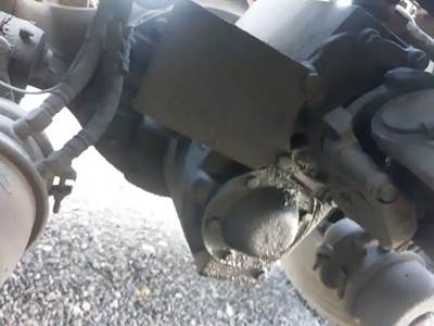 Meritor-Rockwell RP20-145 Front Differential for a 2005 Volvo VNL