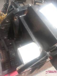 Meritor-Rockwell RP20-145 Front Differential for a 2000 Volvo VNL