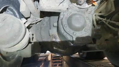Meritor-Rockwell RPL23160 Front Differential for a 1995 Ford L-9000