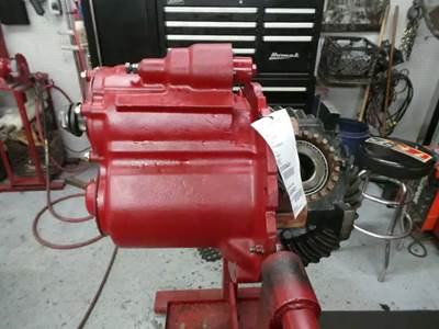 Rockwell RD23160 Front Differential for a 1989 Ford LTS-8000