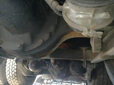 Rockwell RD23160 Front Differential for a 2012 Freightliner M2 112