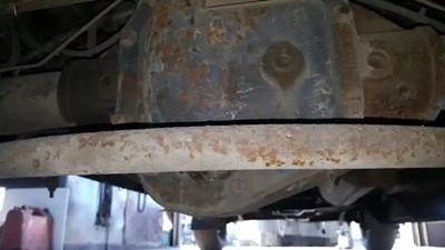 Dana 1 TRS Rear Differential for a 2003 Ford E-350 MINI-BUS