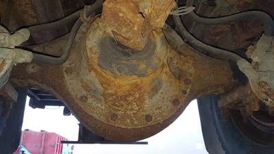 Dana J220S Rear Differential for a 1990 International 4900