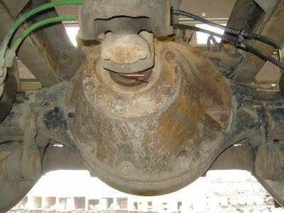 Dana Rear Differential for a 1993 Peterbilt 378