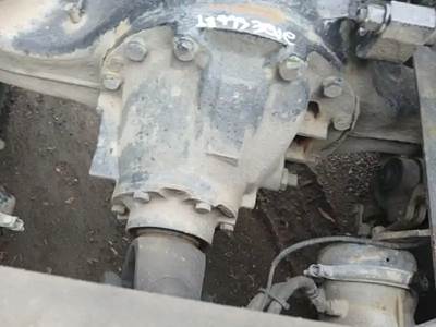 Dana RSP40 Rear Differential for a 2015 Kenworth T-680