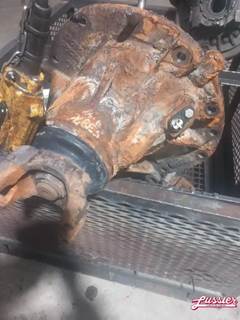 Dana S110 Rear Differential for a 2013 International TERRASTAR