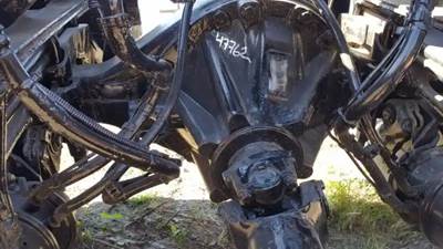 Dana S23-190D Rear Differential for a 2008 Peterbilt 340