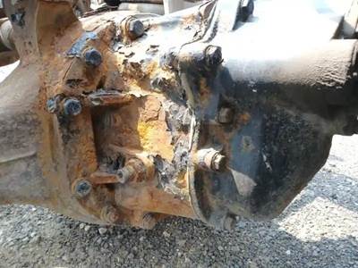 Dana-Spicer Rear Differential for a 2013 Peterbilt 386