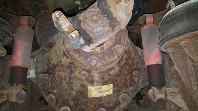 Dana W230S Rear Differential for a 2000 Blue Bird AUTOBUS FLAT NOSE