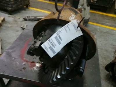 Eaton 19050s Rear Differential for a 1989 GMC 6000 AUTOBUS