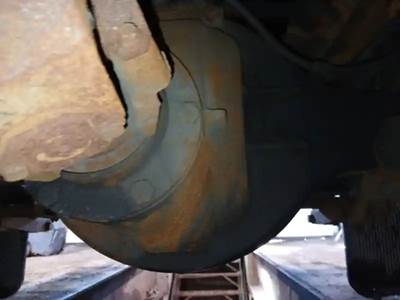 Eaton 19050s Rear Differential for a 2000 GMC T7500 C/O