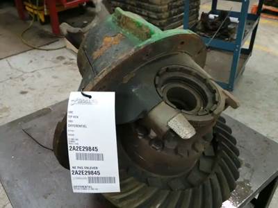 Eaton 21065S Rear Differential for a 1991 GMC TOP KICK