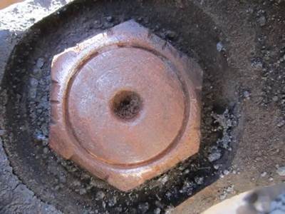 Eaton 21120=RS402 Rear Differential for a 1990 Mack FDM-7043 *