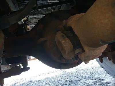 Eaton 22060S Rear Differential for a 2009 International 4300 SBA