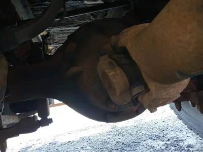 Eaton 22060S Rear Differential for a 2009 International 4300 SBA