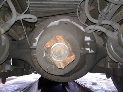 Eaton 23090S Rear Differential for a 2006 International 4300 DURASTAR
