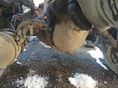 Eaton DS404 Rear Differential for a 2002 Volvo VNL