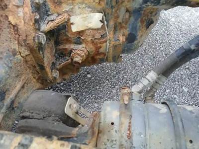 Eaton DSP40 Rear Differential for a 2012 Kenworth T-800