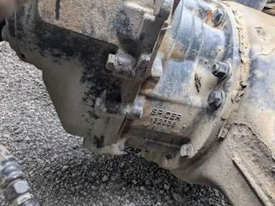 Eaton DSP40 Rear Differential for a 2009 Kenworth T-800